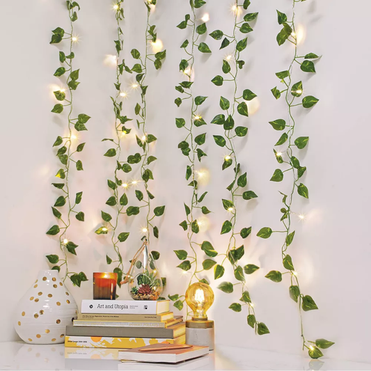 66LED Ivy Leaf Curtain String Lights 3ft x 5ft Battery Operated Warm White