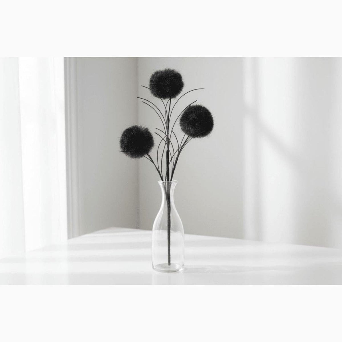 35" Glitter Pom Pom Spray: Black