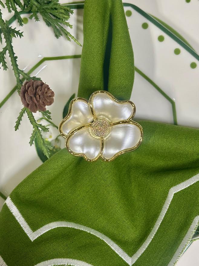 Magnolia Set of 4 Napkin Ring