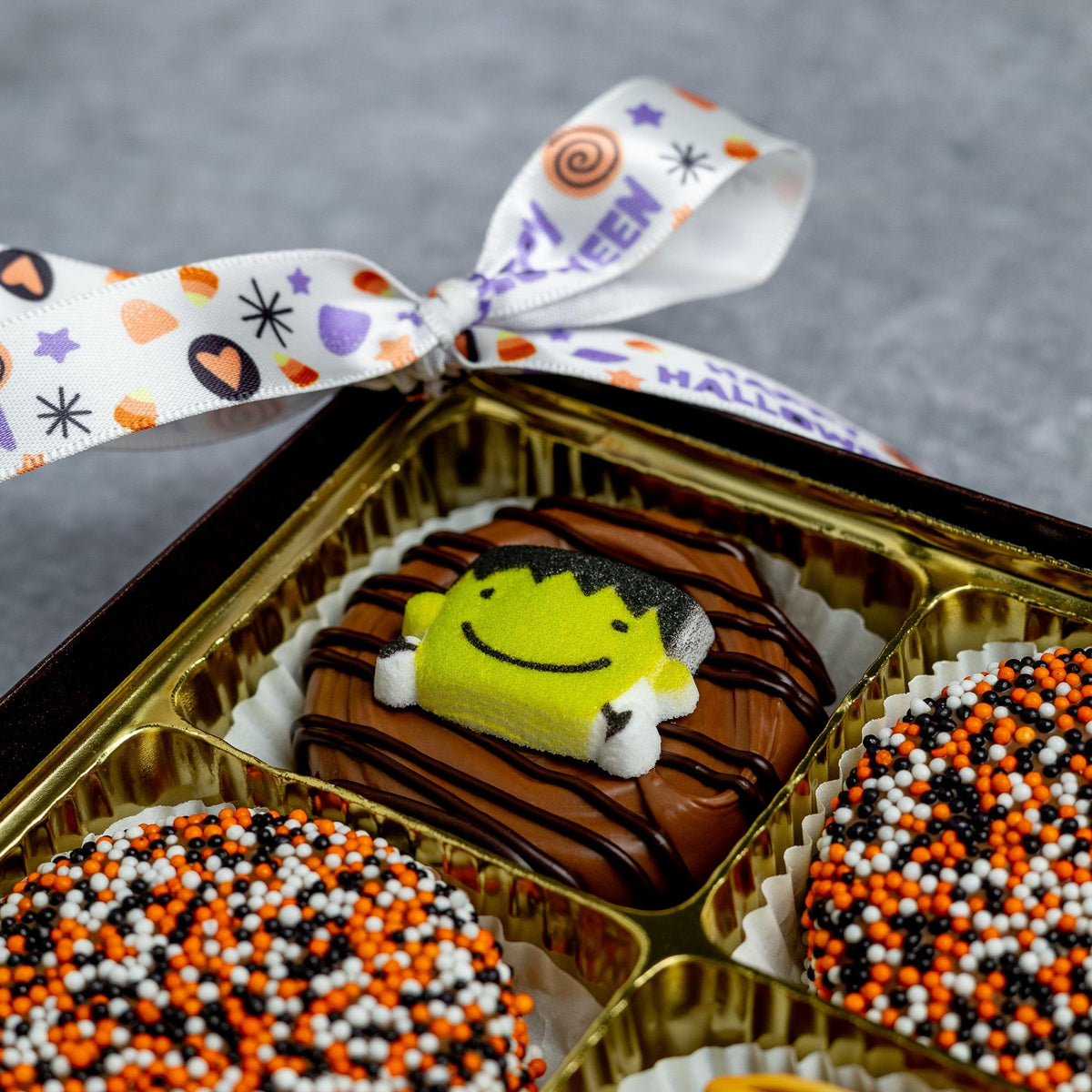 6-Piece Decorated Oreo Box - Halloween