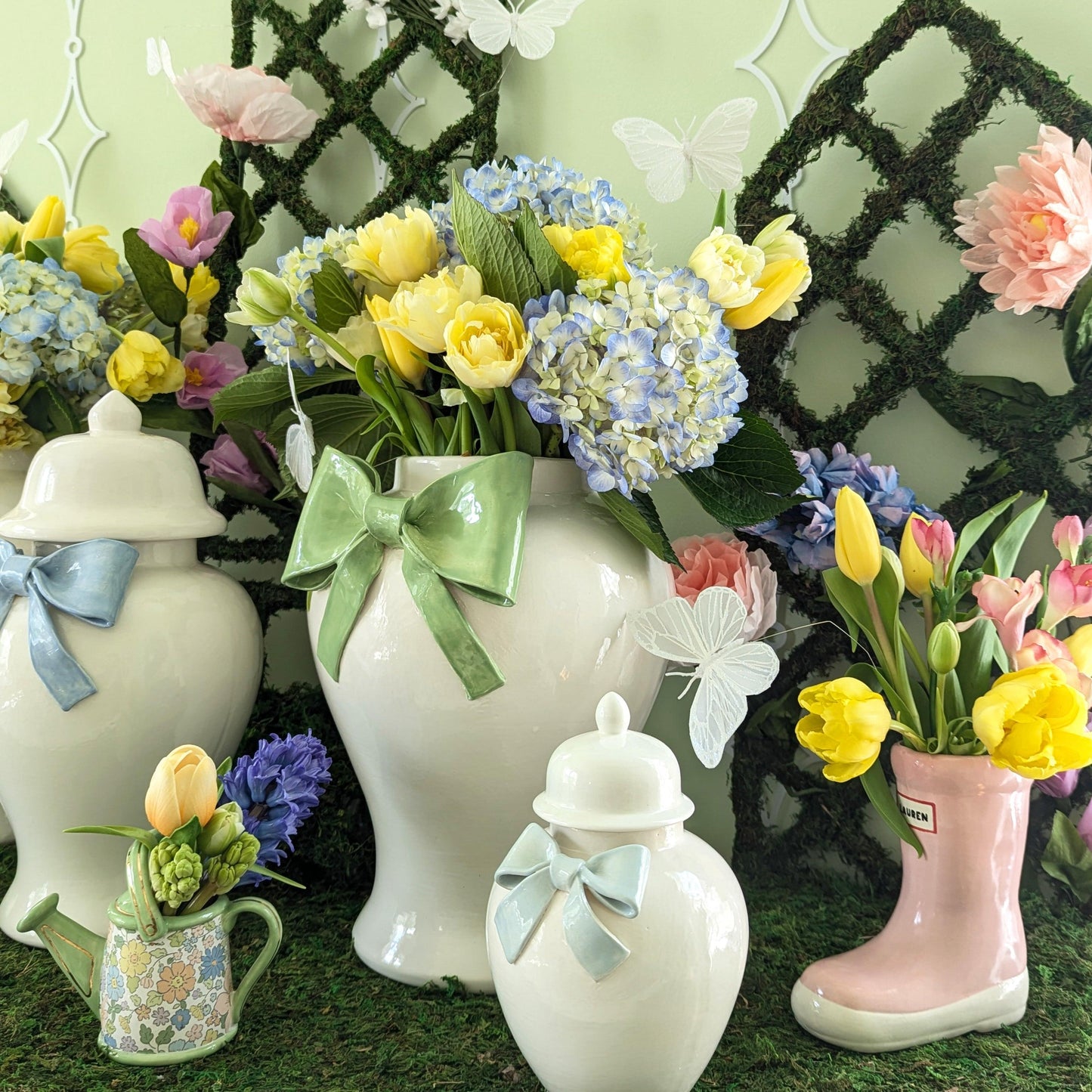 Ginger Jars with Sculpted Ceramic Bow in Cabbage Patch