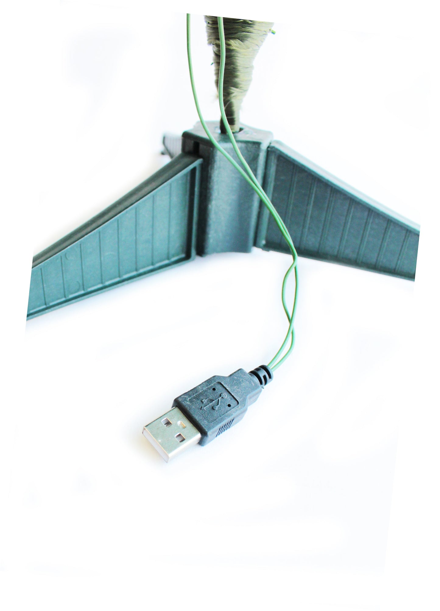 2' Pre-Lit USB Tabletop Tree