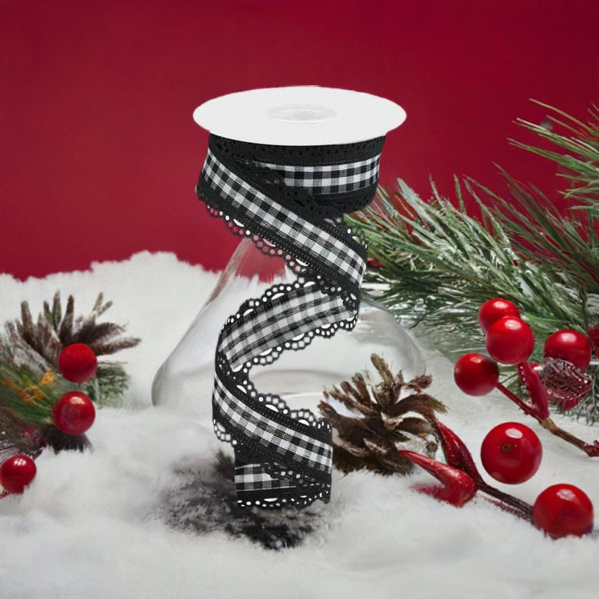 1.5" Scalloped Edge Gingham Ribbon: Black (10 Yard)