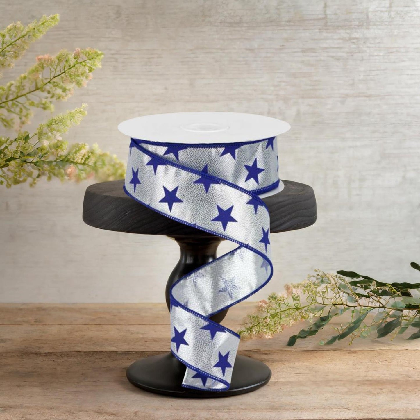 1.5" Stars on Metallic Ribbon: Silver (10 Yards)