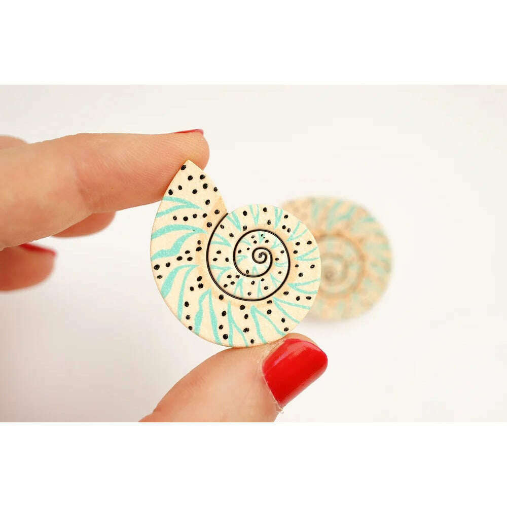 Sea Snail Earrings by Laliblue