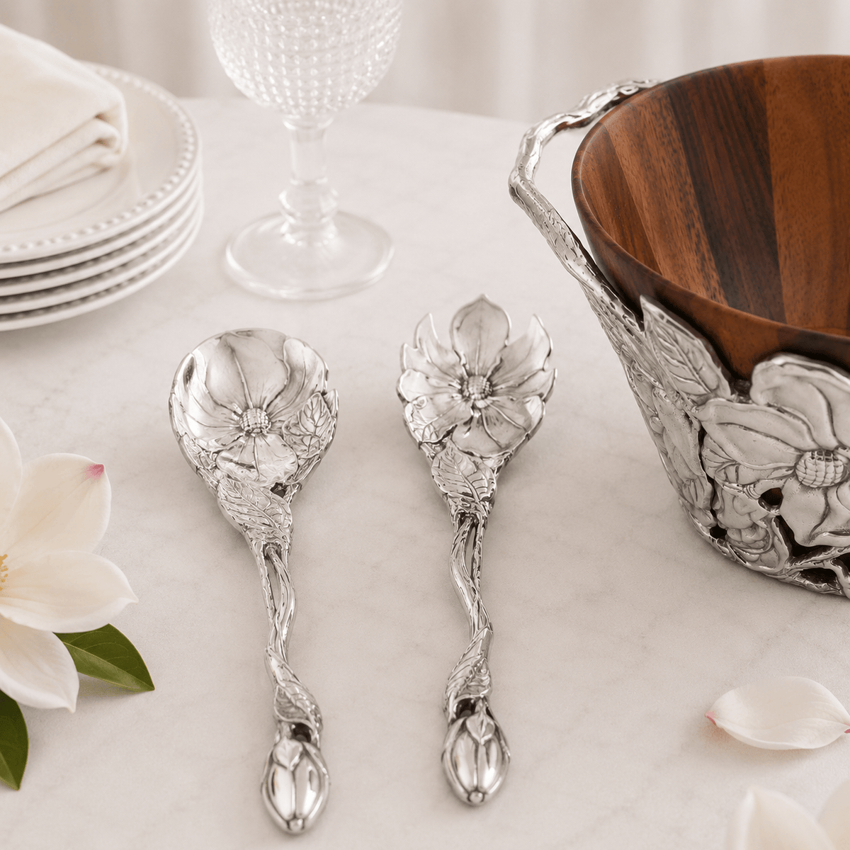 Magnolia Serving Set