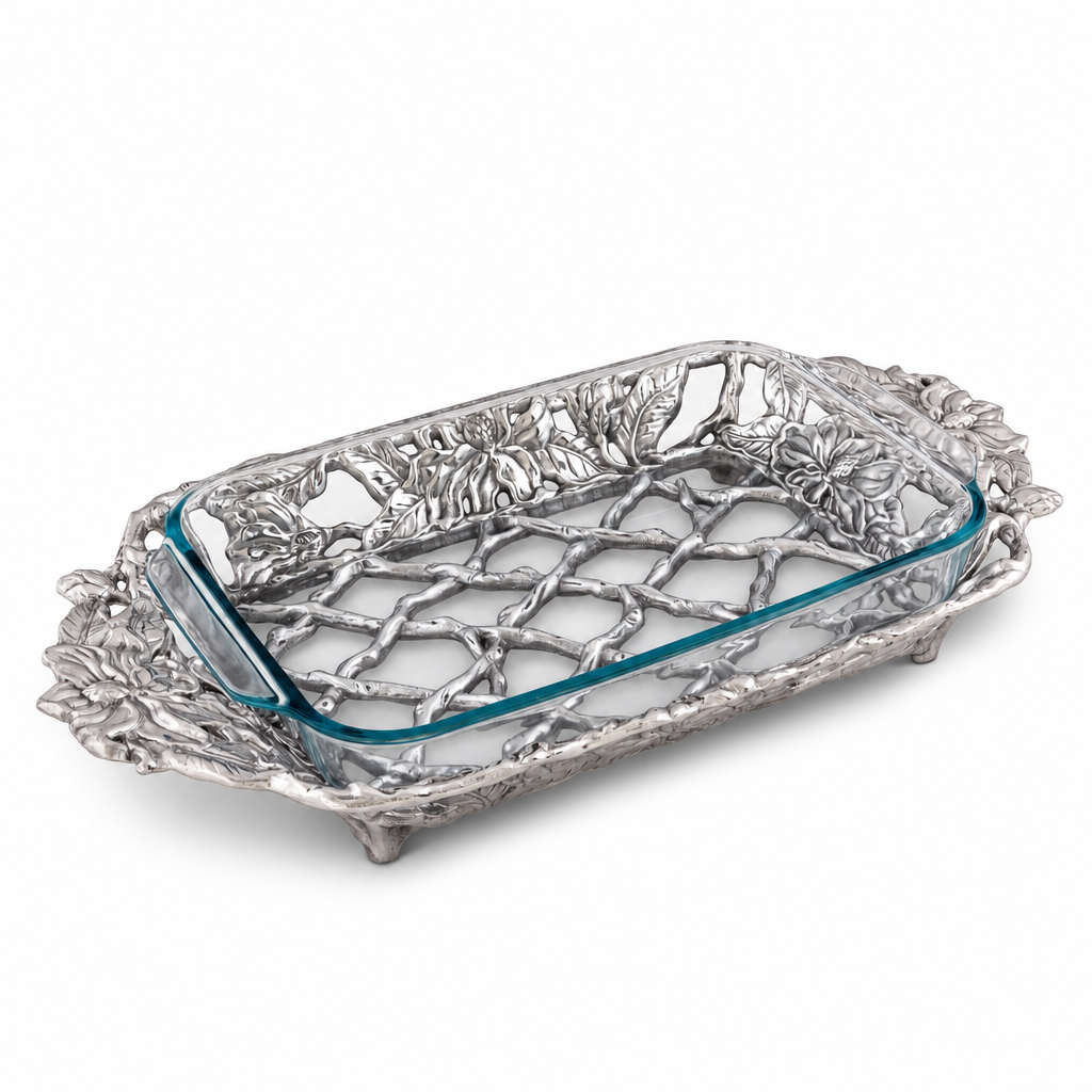 Magnolia Pyrex Holder 3qt