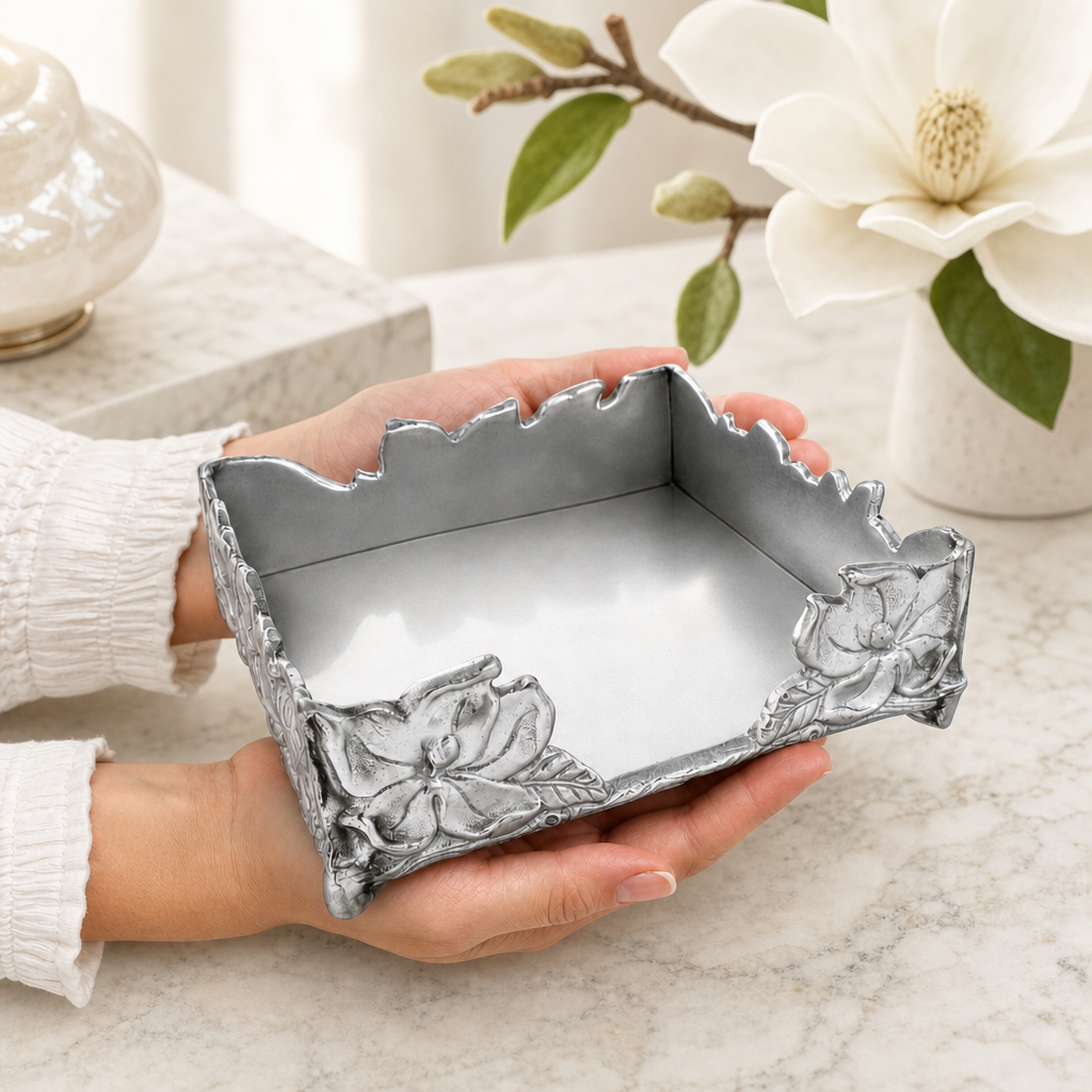 Magnolia Luncheon Napkin Box