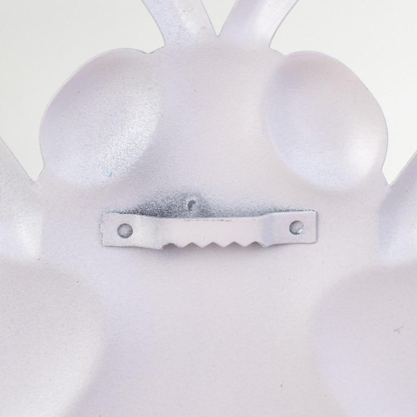 12" Metal Embossed Bee Hanger: White