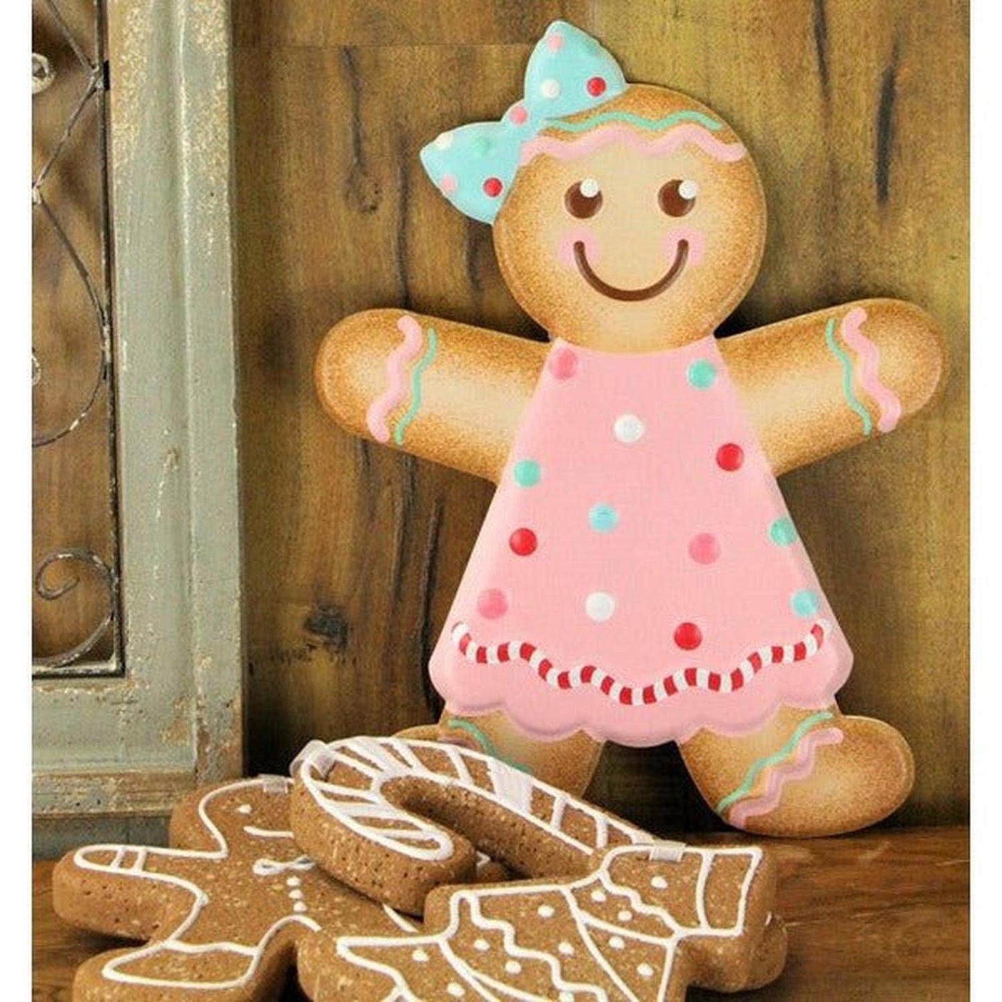 13" Metal Embossed Gingerbread: Girl (Pink)