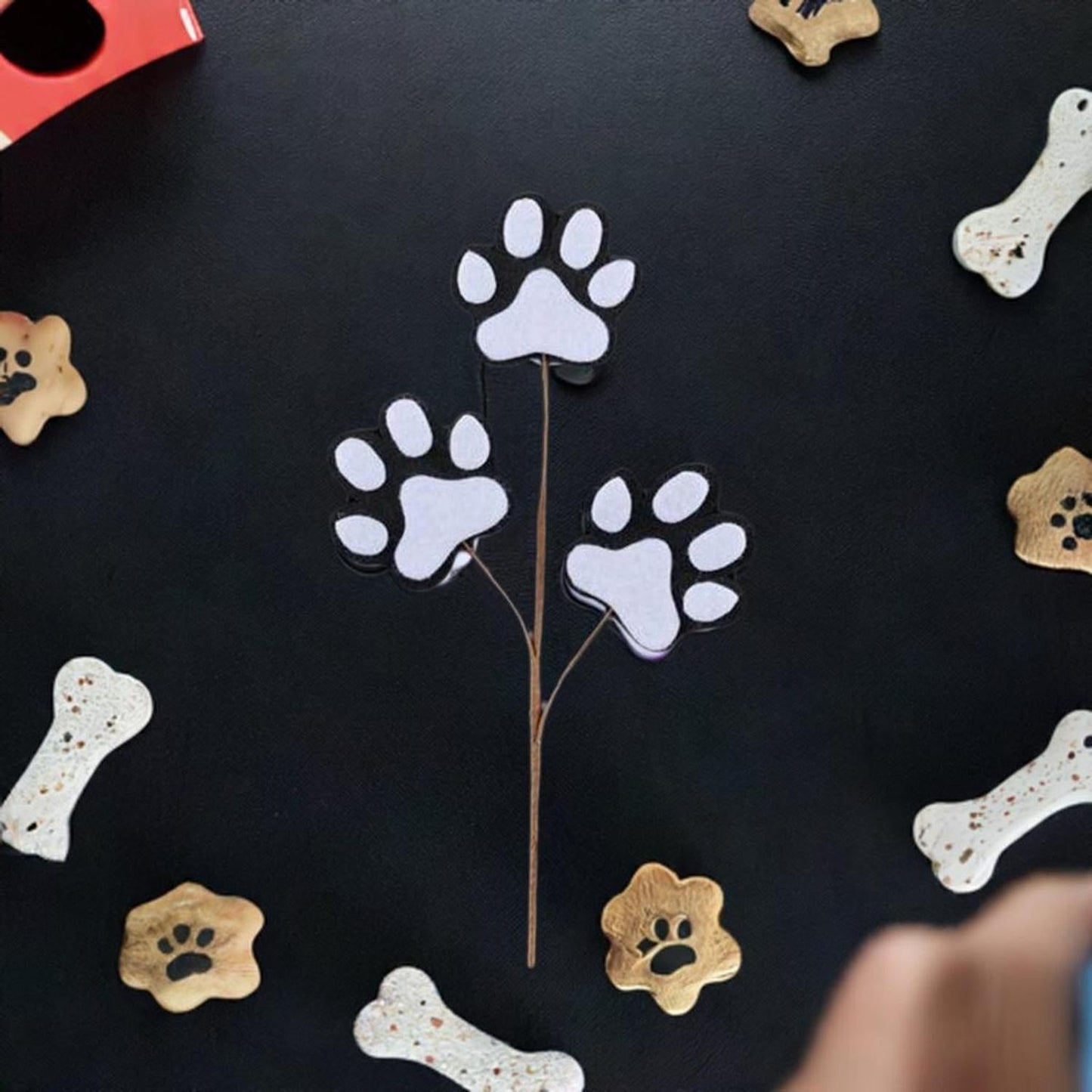 13.5" Felt Paw Print Spray: Black/White