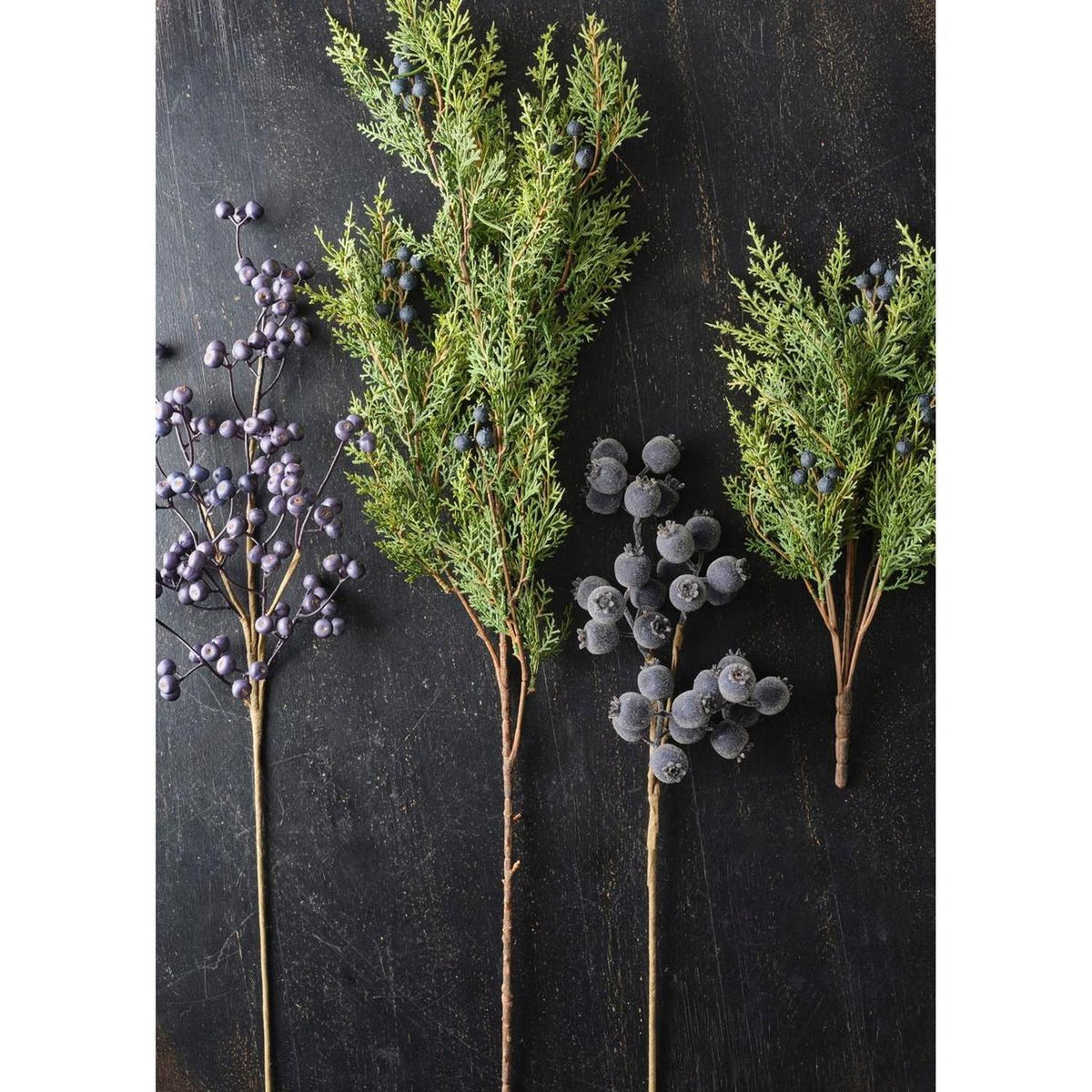 17" Juniper with Berries Bundle