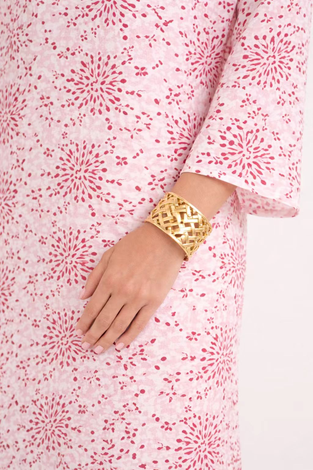 THE cuff