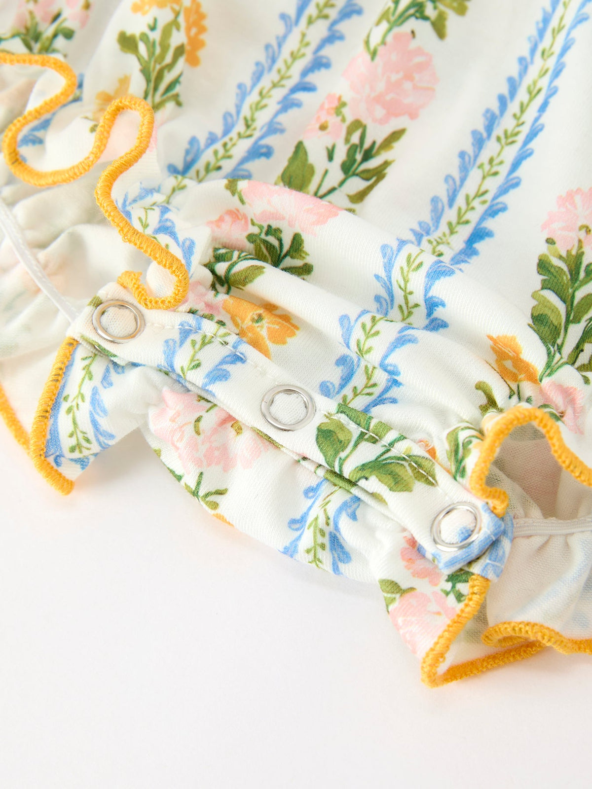 a close up of a cloth