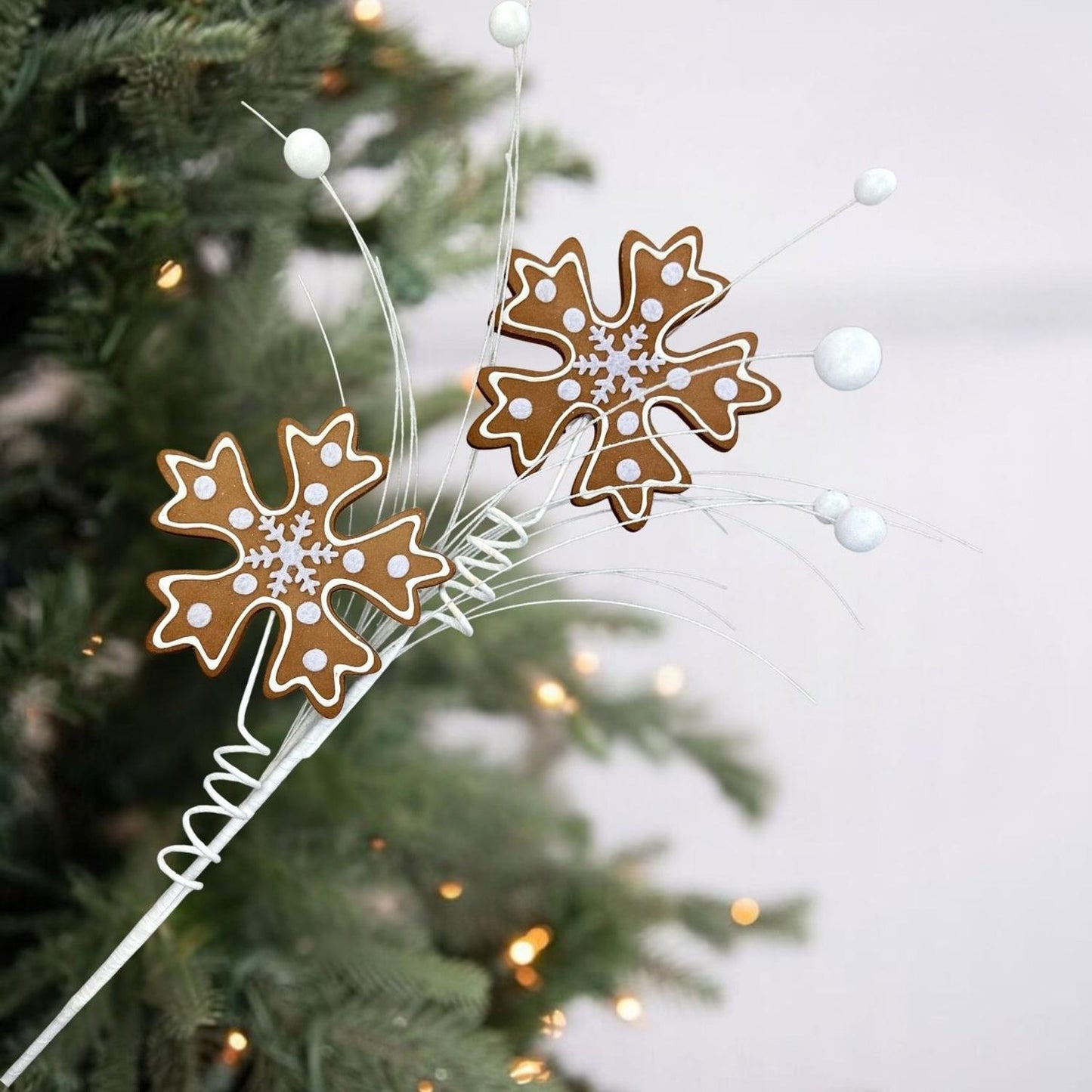27" Gingerbread Cookie Spray