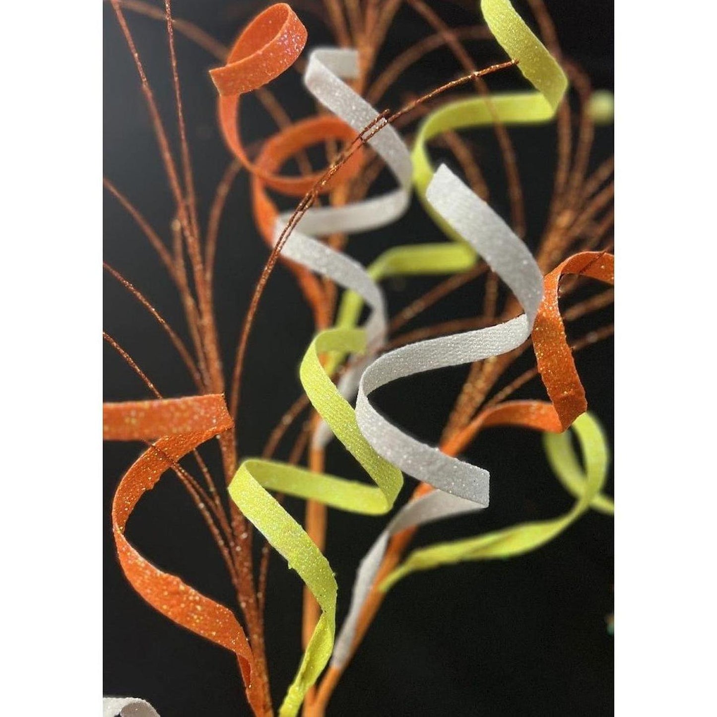 35" Glitter Curly Fishline Ball Spray: Candy Corn