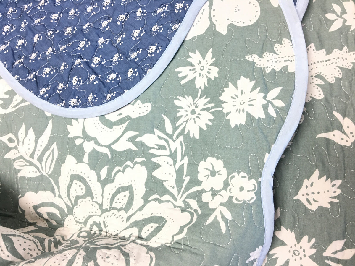 a close up of a blanket