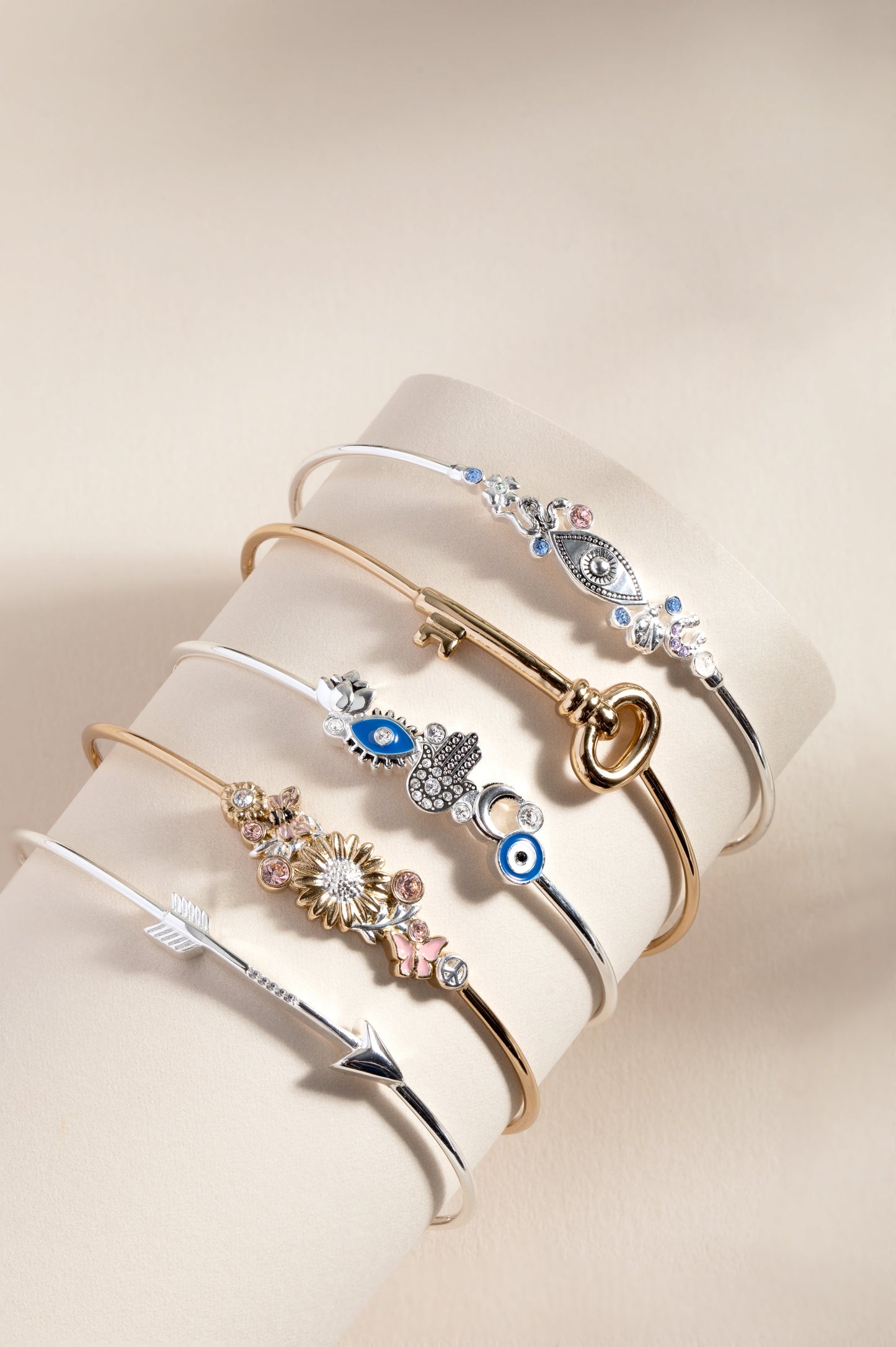 Key Inline Bangle