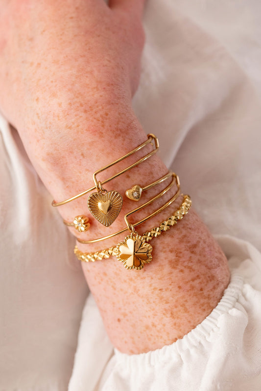 a person wearing a bracelet
