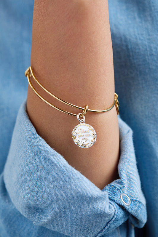 a person wearing a bracelet