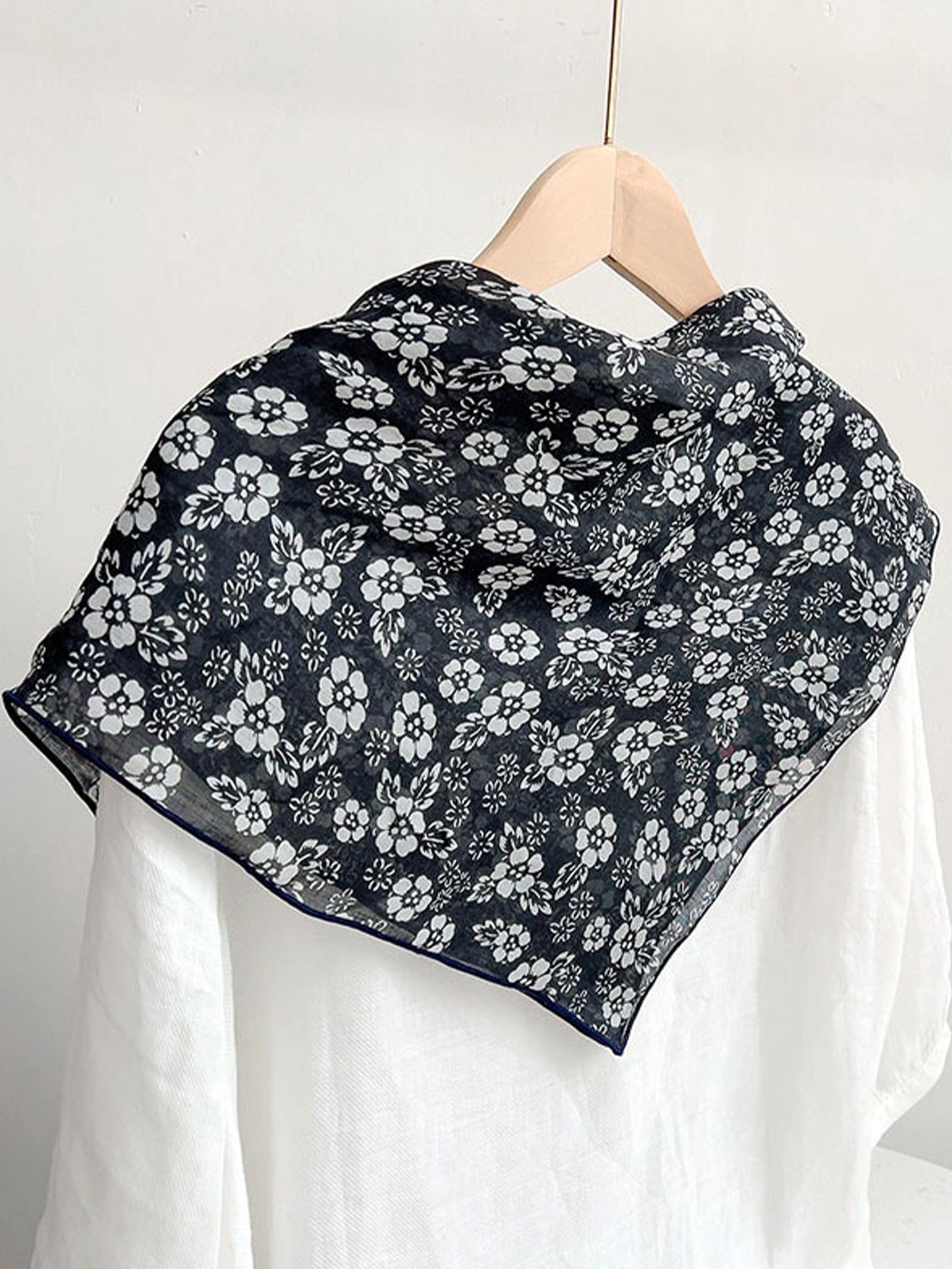 Ramie Vintage Print Handkerchief