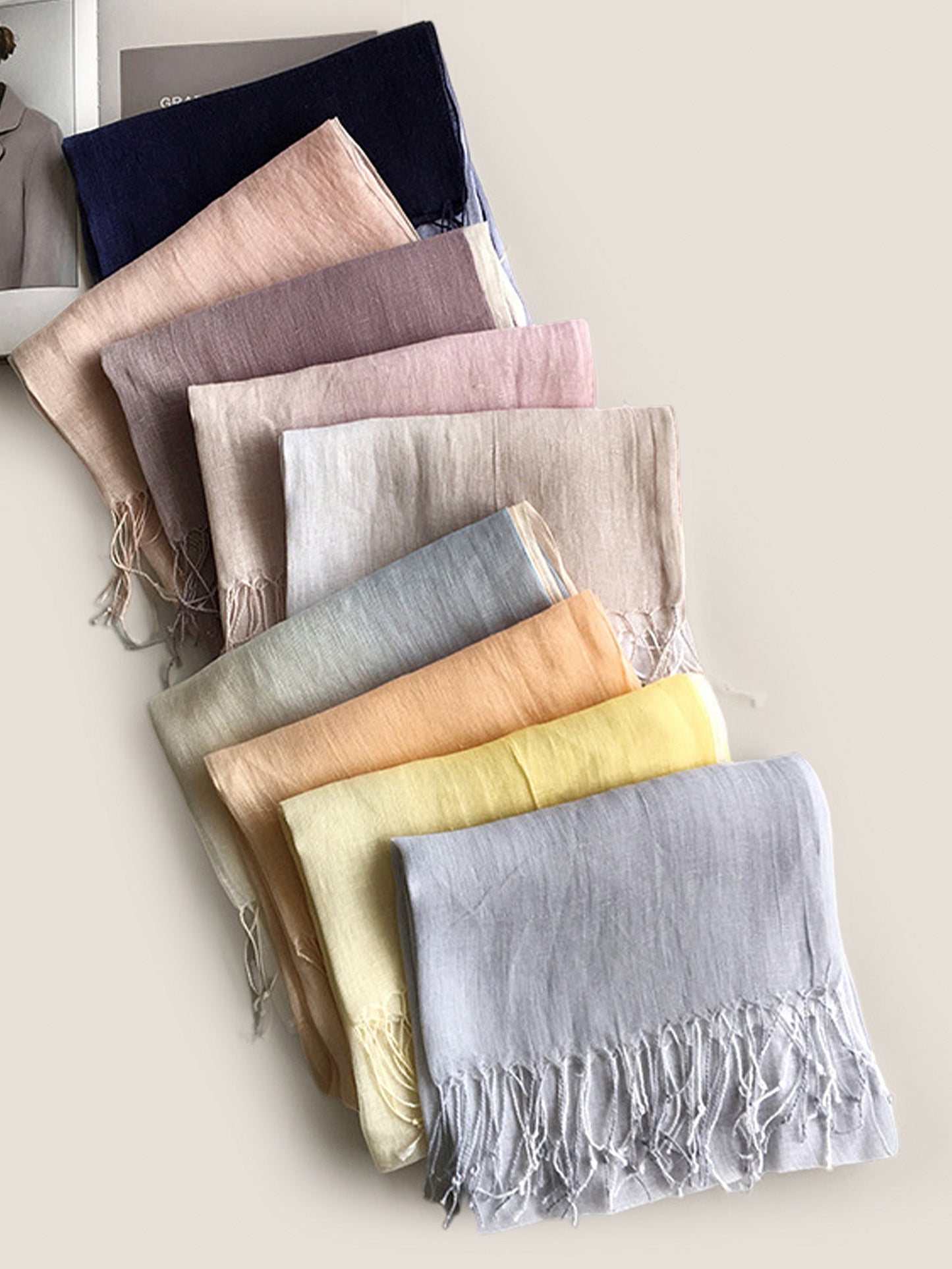 100% Linen Gradient Fringed Light Scarf