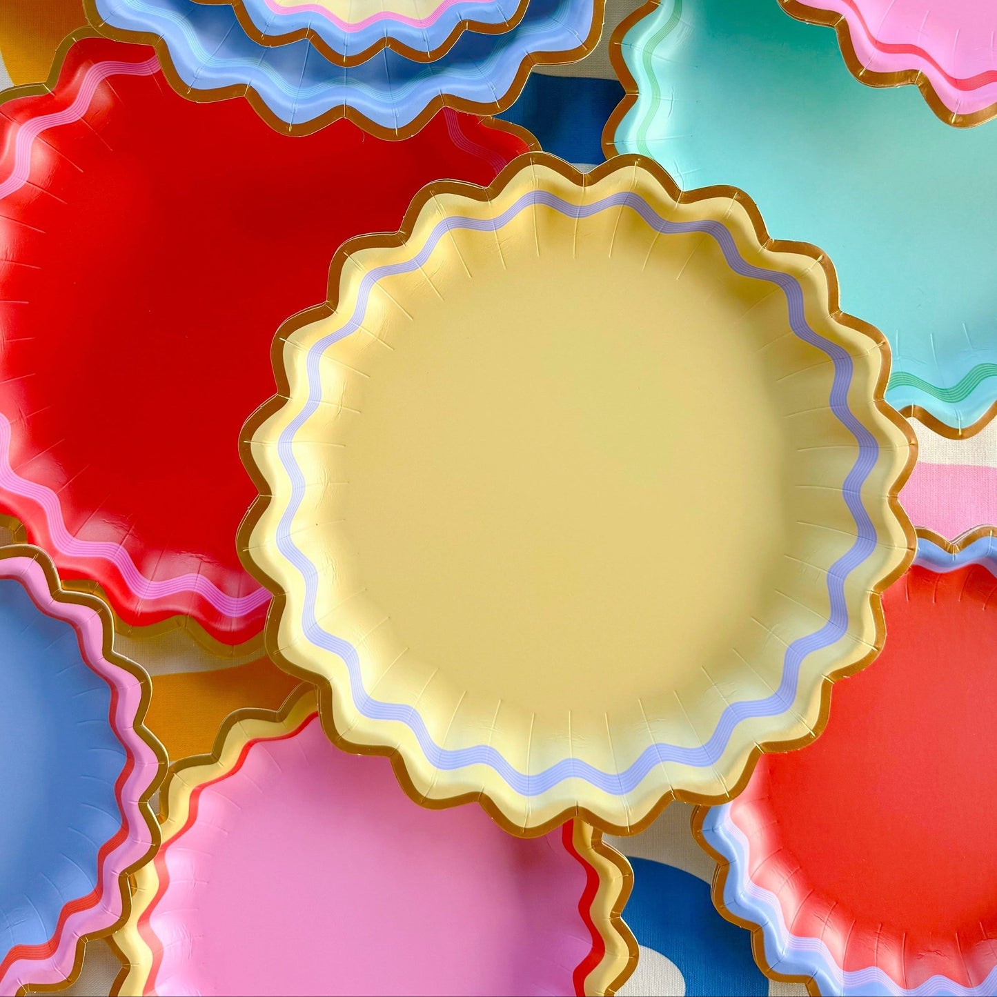 Rainbow Ric Rac Assorted Dinner Plates (10 ct, 5 colors)