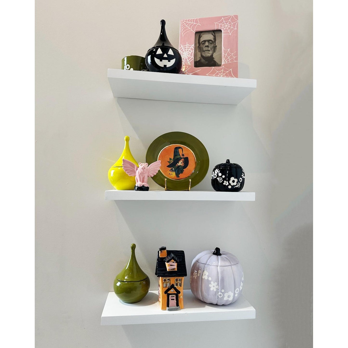 Crazy Daisy Pumpkin Jars in Black