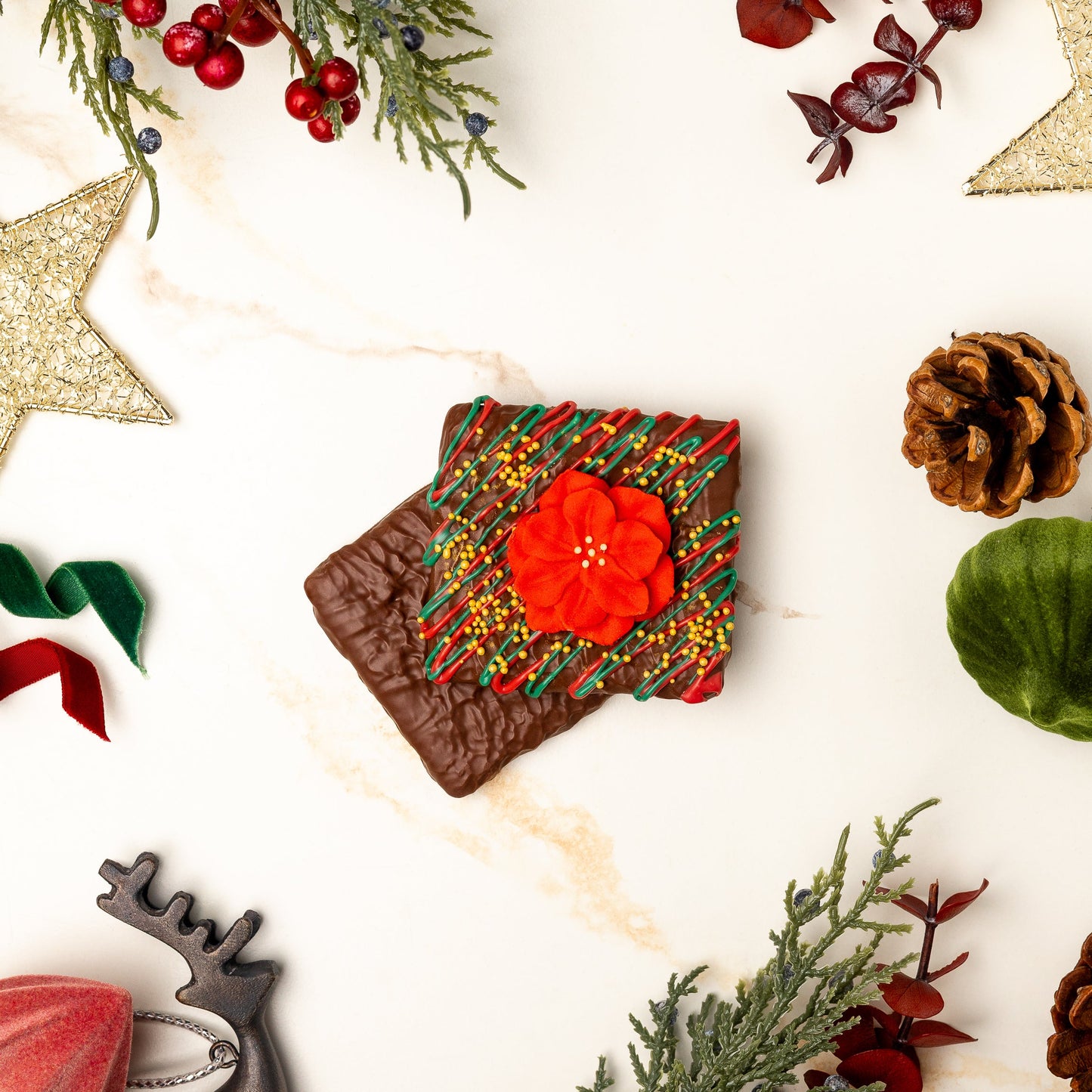 2-Piece Decorated Grahams - Christmas