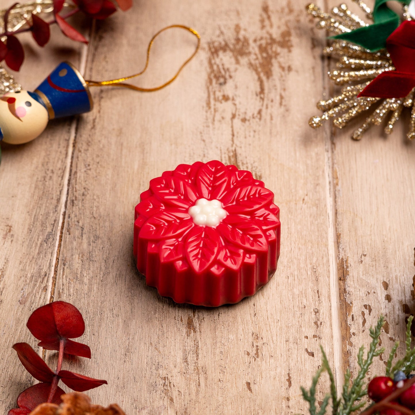 Poinsettia Oreo
