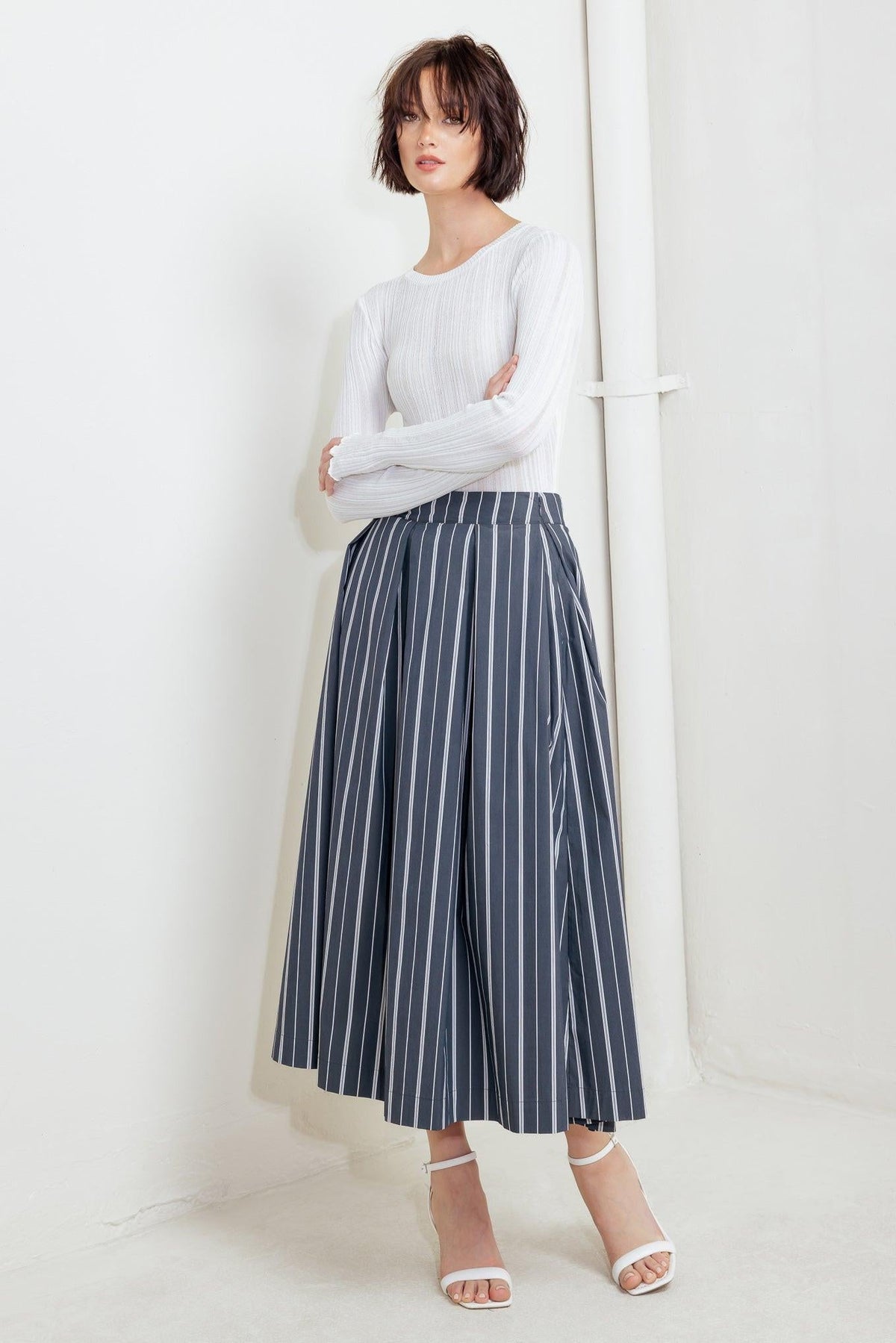 BEHIND THE GRIN WOVEN MIDI SKIRT