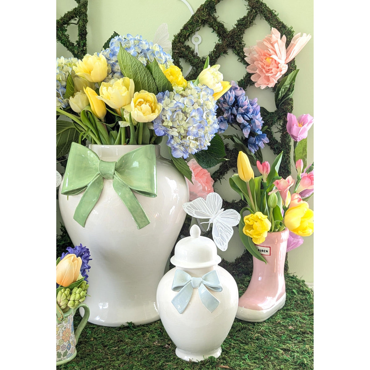 Ginger Jars with Sculpted Ceramic Bow in Cabbage Patch