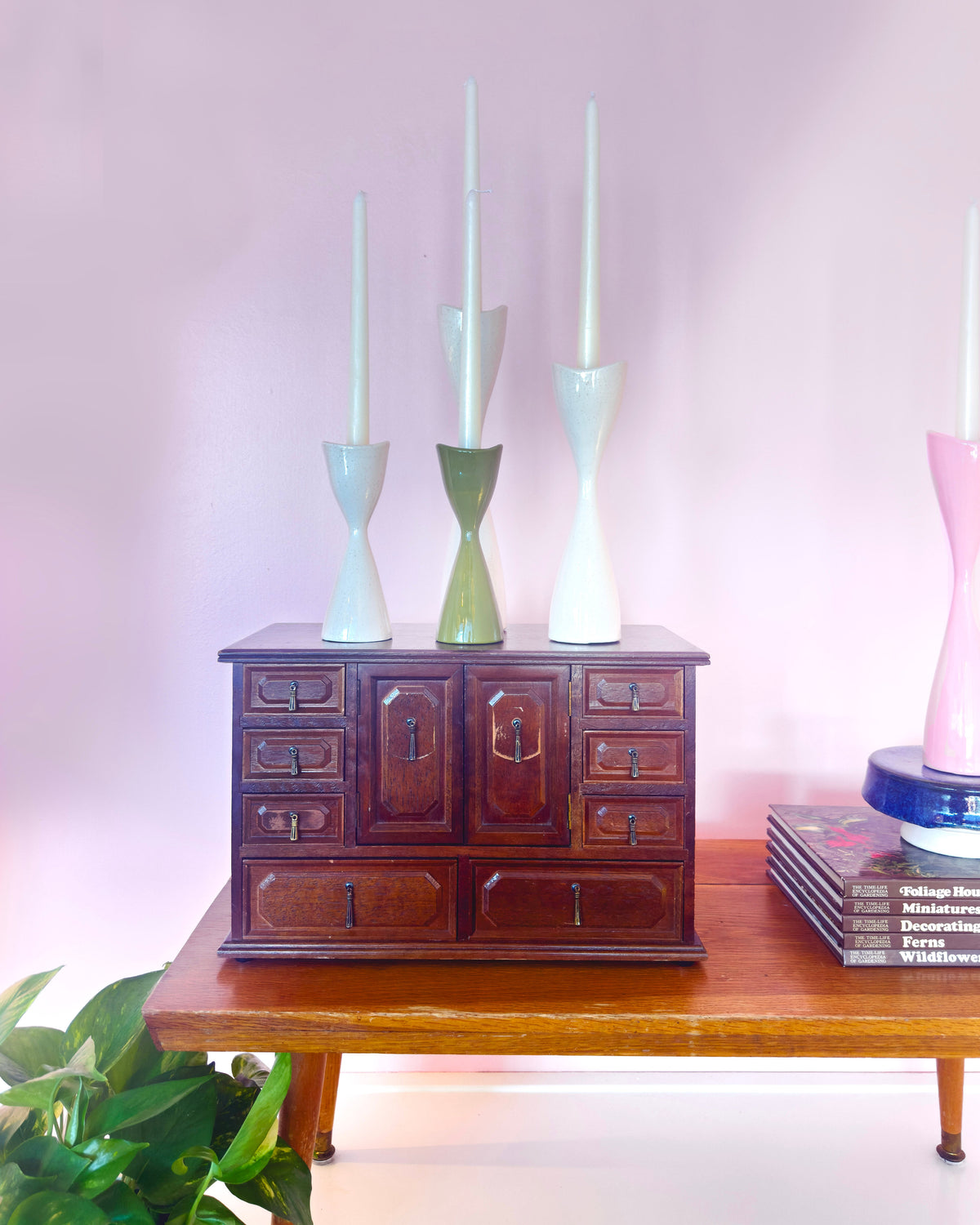 Tulip Candlestick Holders in Speckled Cream