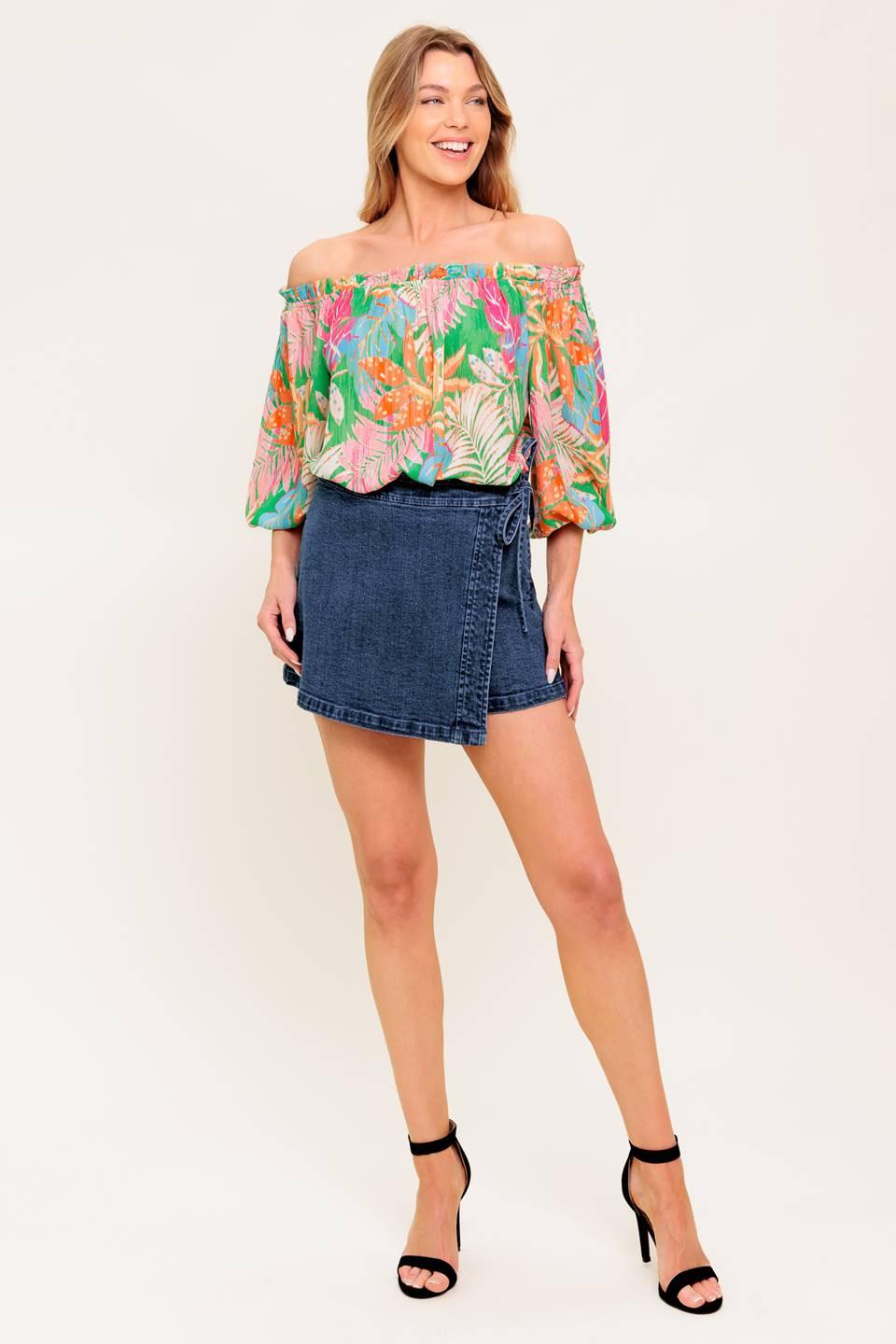 LOVING VOW GREEN WOVEN TOP