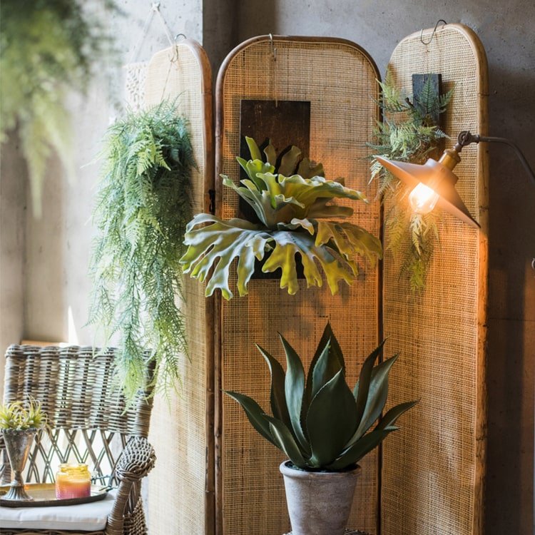 Artificial Faux Fern Madagascar Staghorn Wood Board Hanging