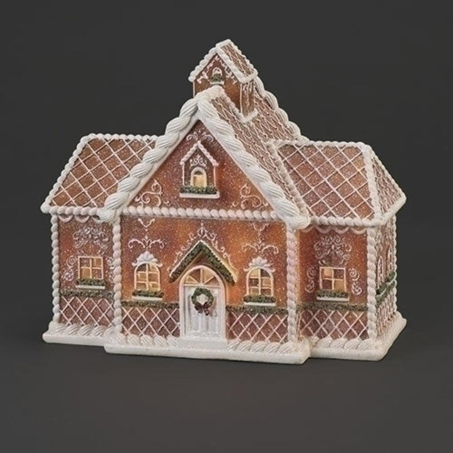 LED Lighted House w/Berry