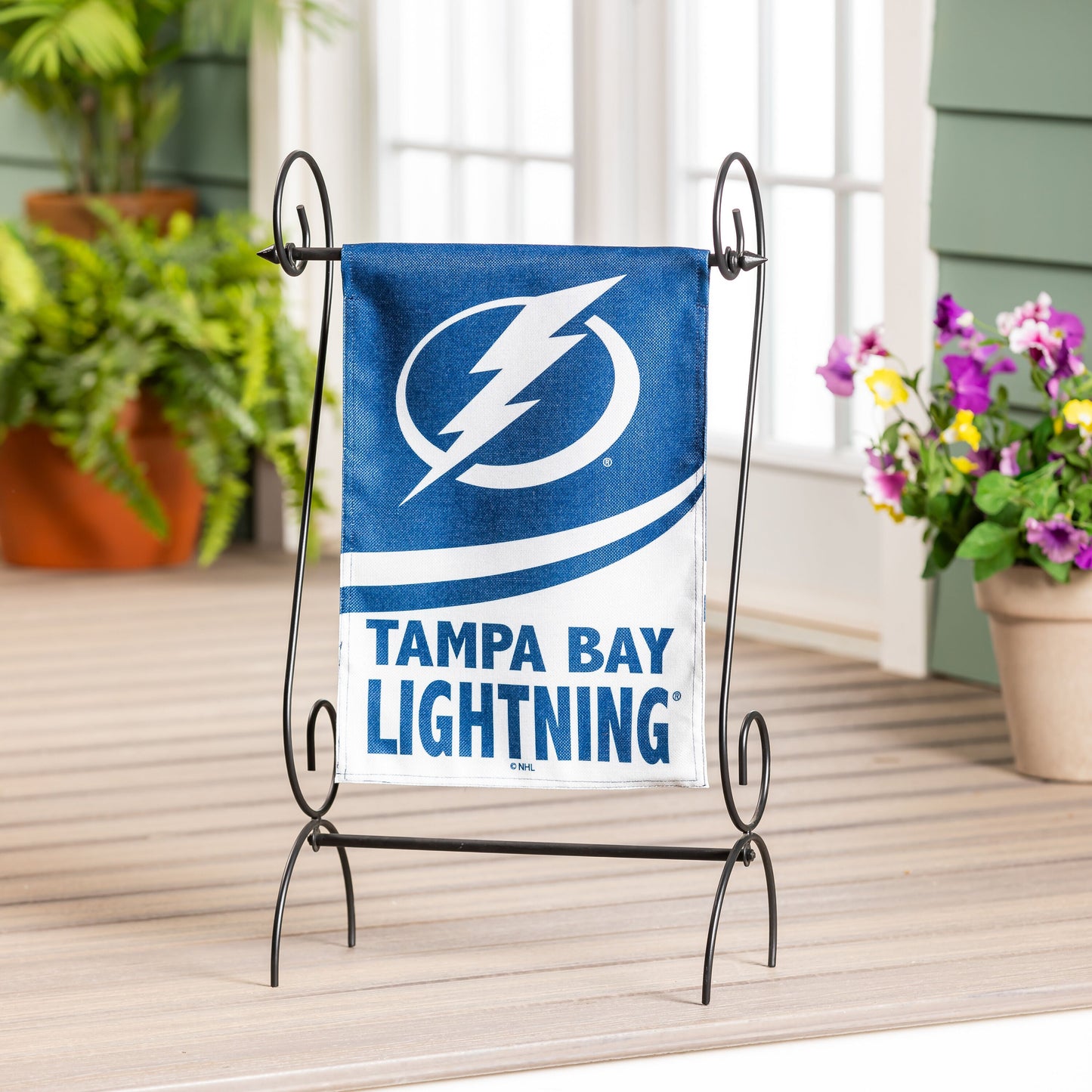 Tampa Bay Lightning Burlap Garden Flag