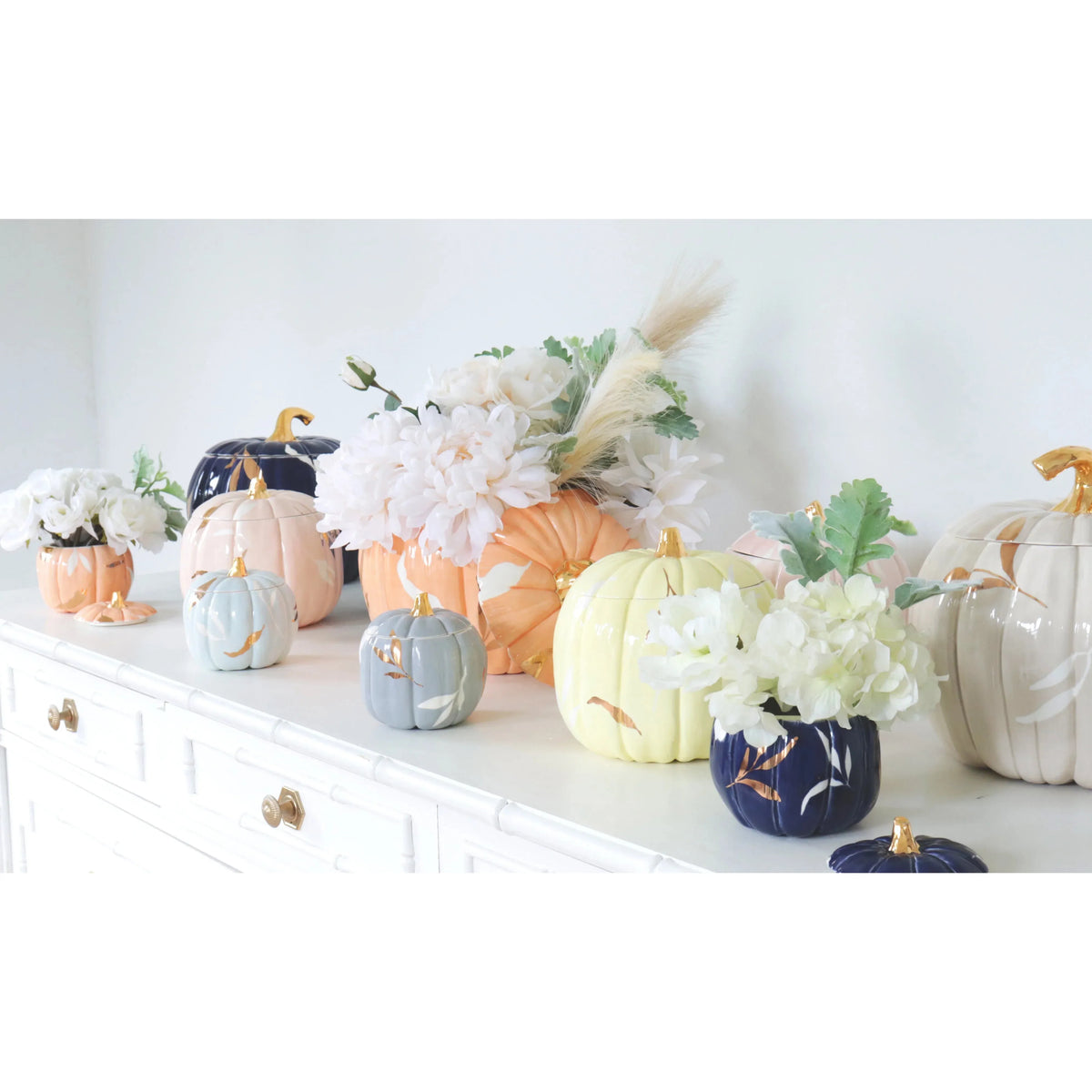 Layered Leaves Pumpkin Jars with 22K Gold Accents in Light Gray