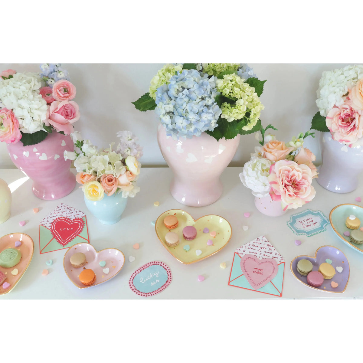 "Love is in the Air" Ginger Jars in Light Lavender
