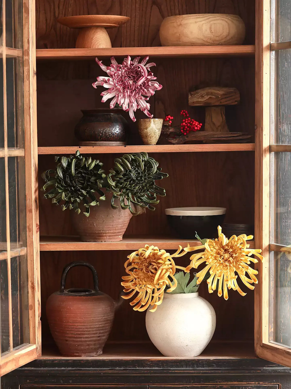 Heirloom Spider Chrysanthemum Stem – 29.9"