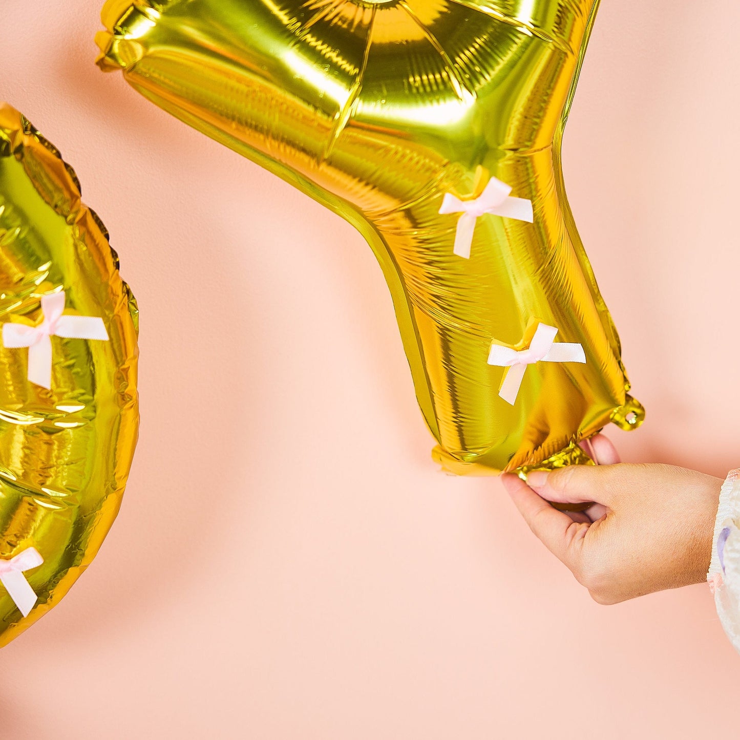Howdy Darling Gold Balloon Banner with Pink Bows
