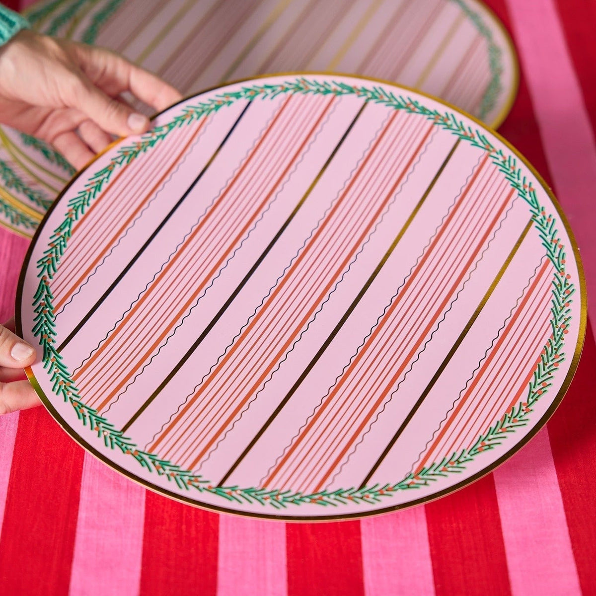 Holiday Holly Placemats (10 Count)