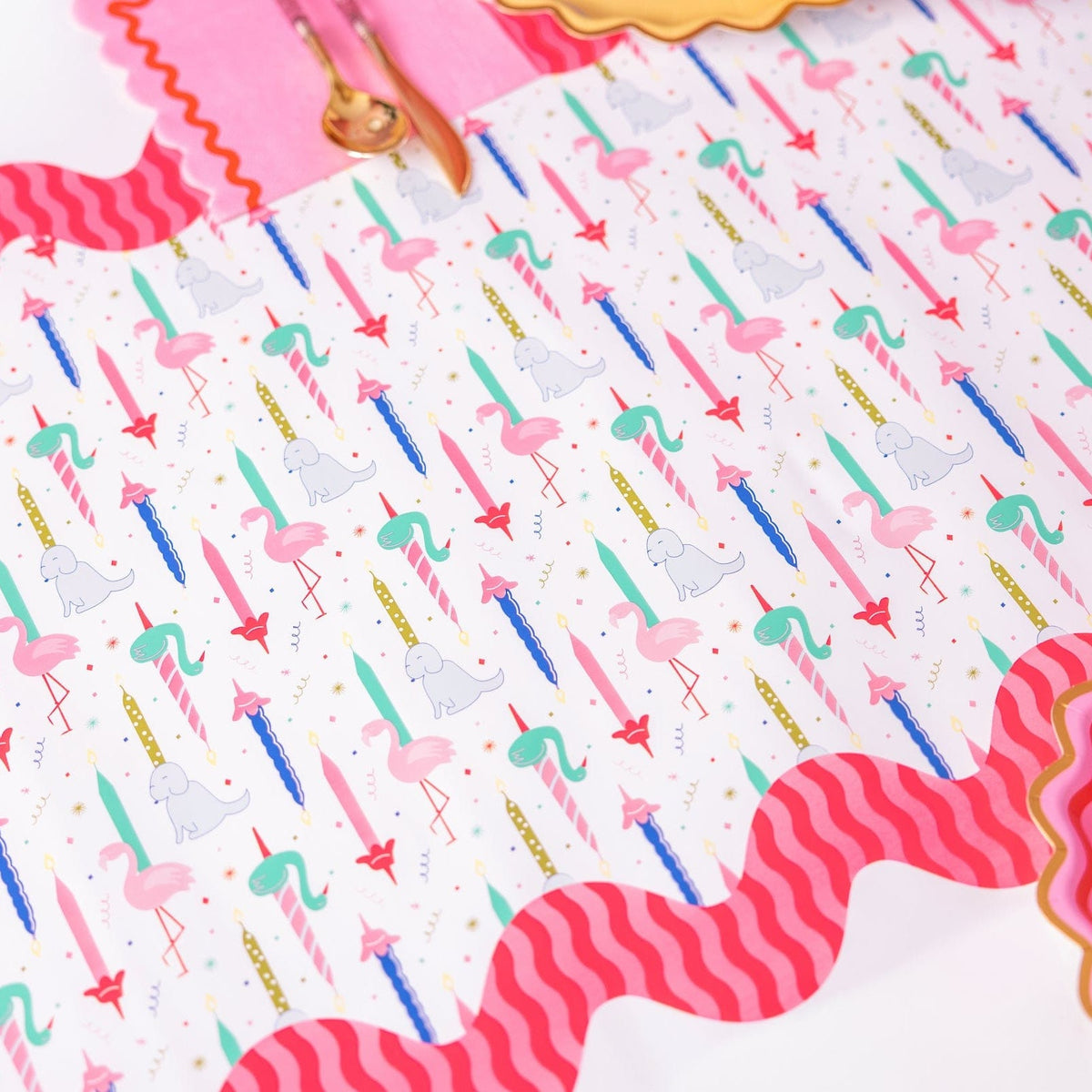 Party Parade Paper Table Runner (25 ft, cut to fit)