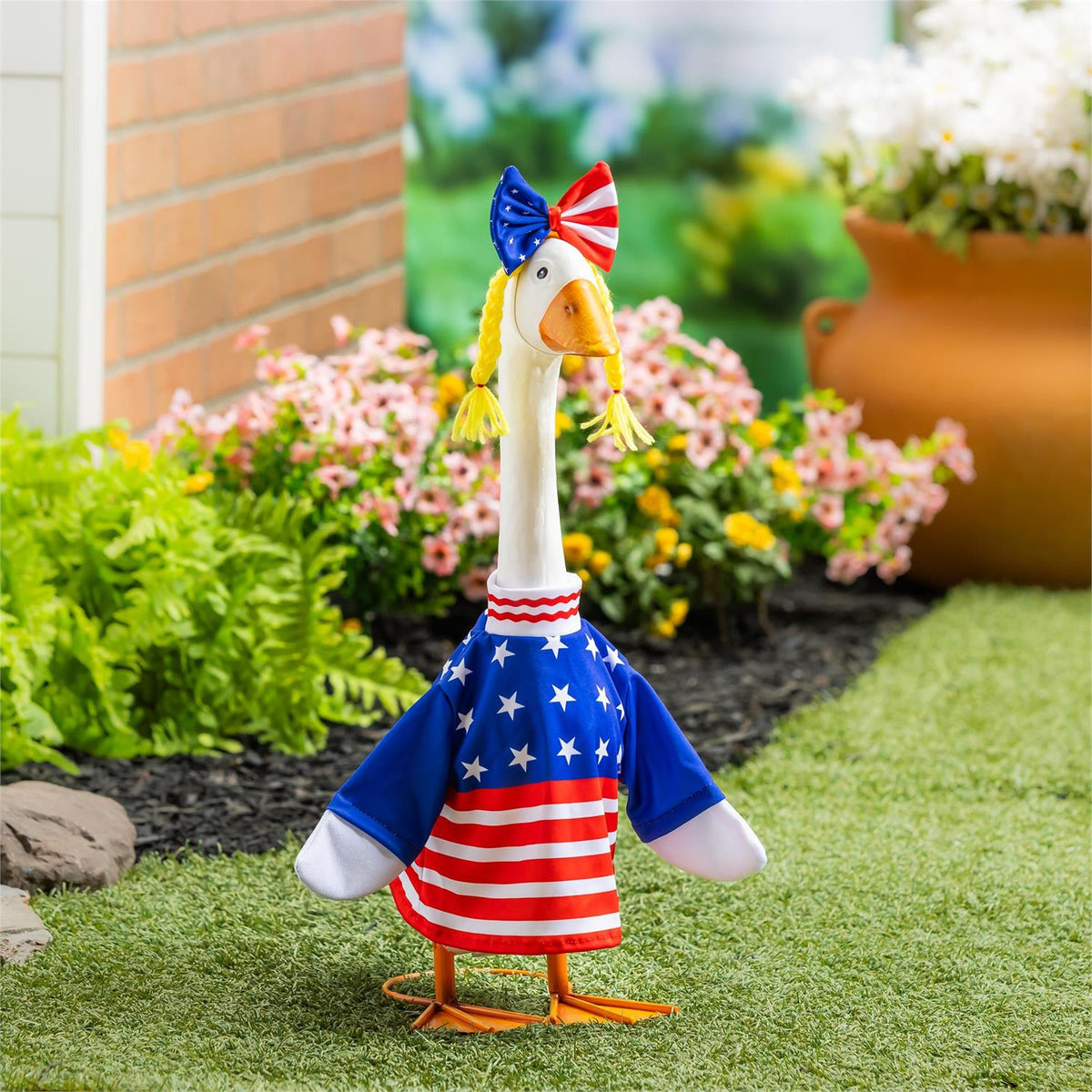 Patriotic Dress Outfit for Giddy the Goose