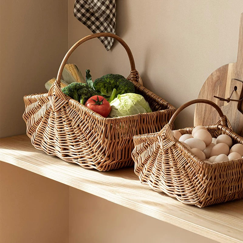 Fan Woven Market Basket