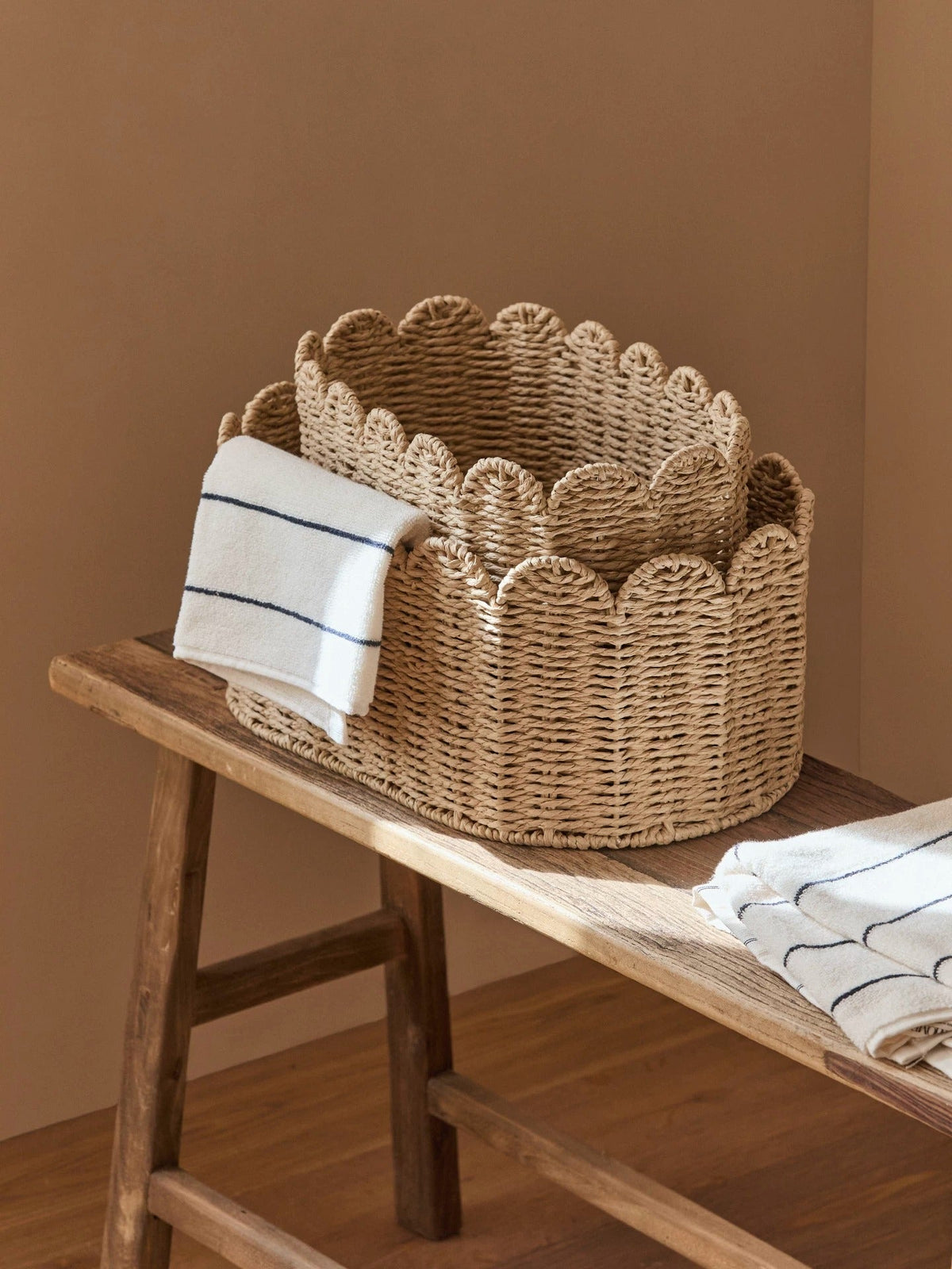Meadow Scallop Basket