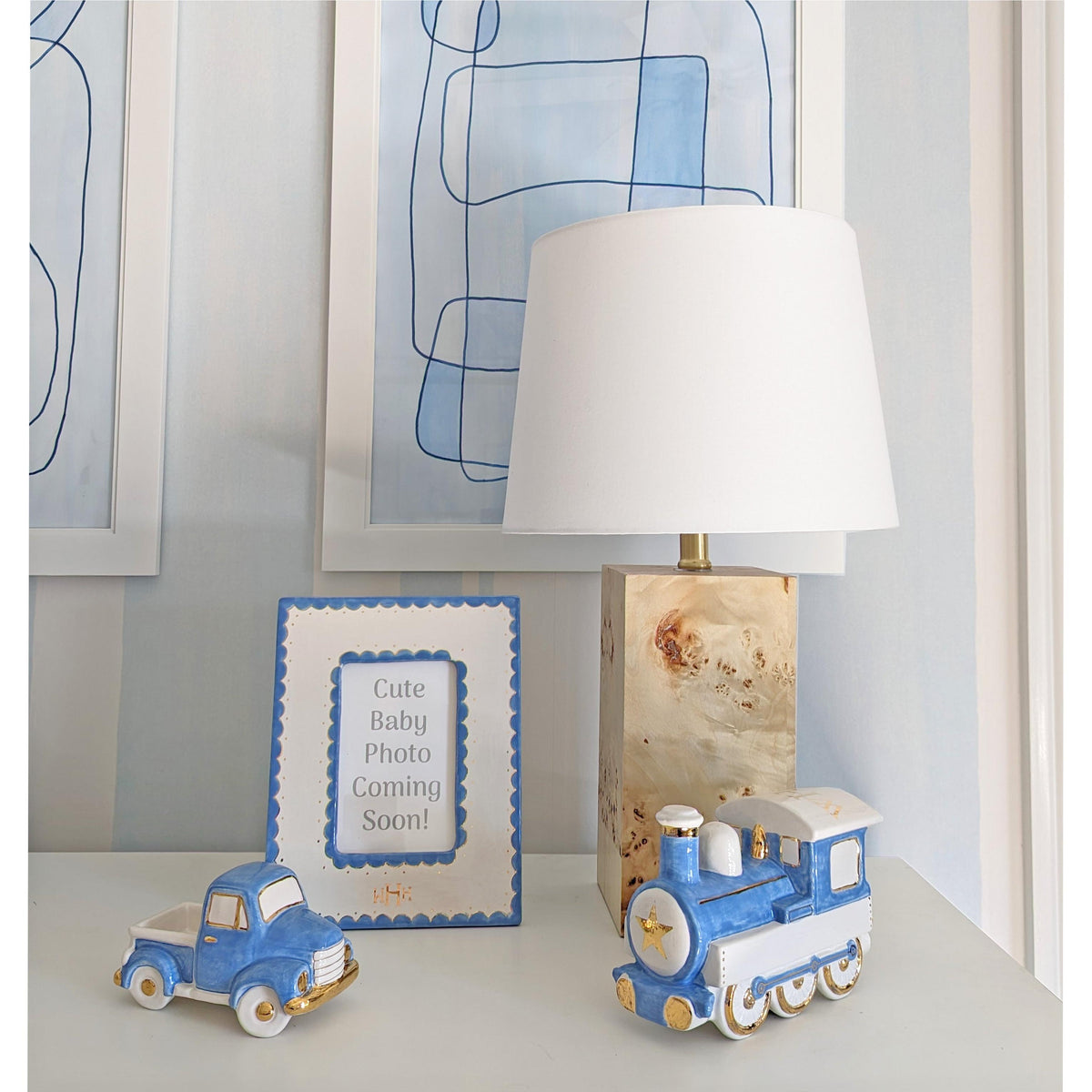 Scallop Monogrammed Photo Frame