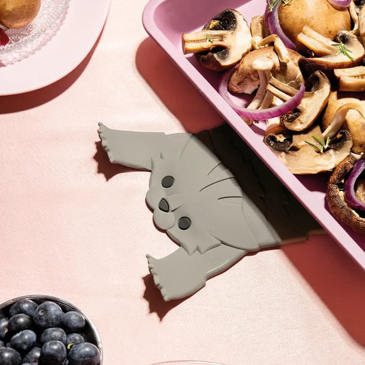 a tray of food and a bowl of food