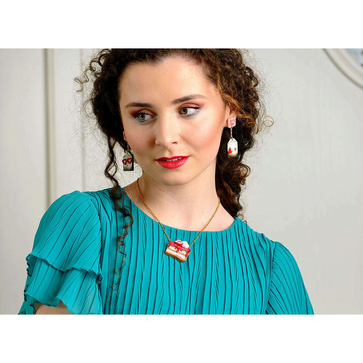 Tea of Love Earrings by Laliblue