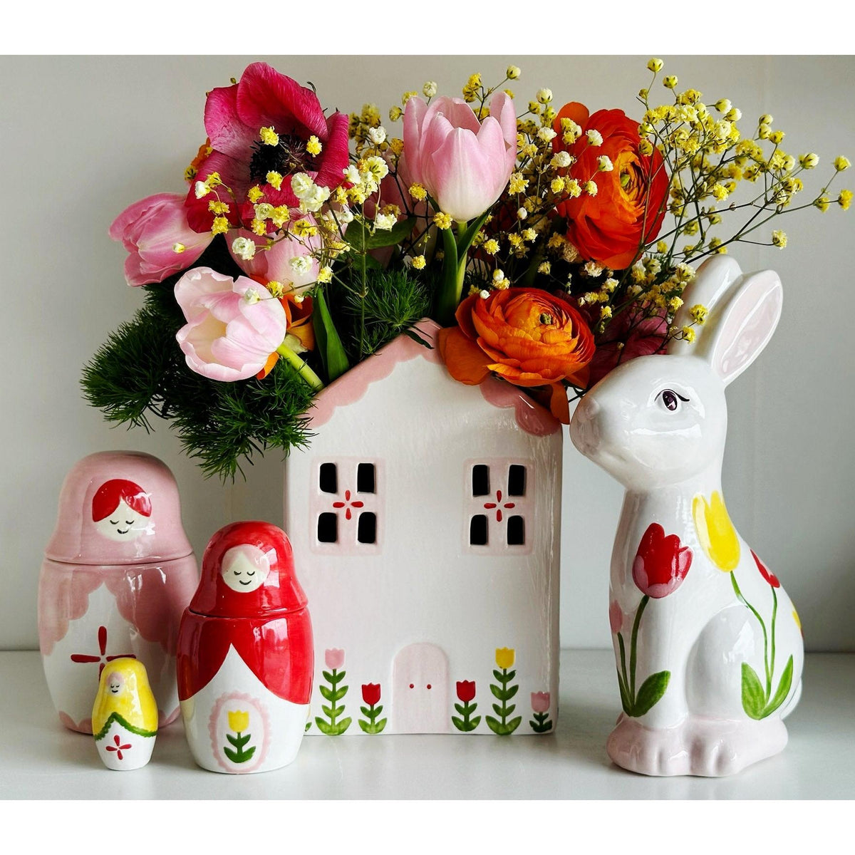 Tulip Fever Scalloped House Vase/Container